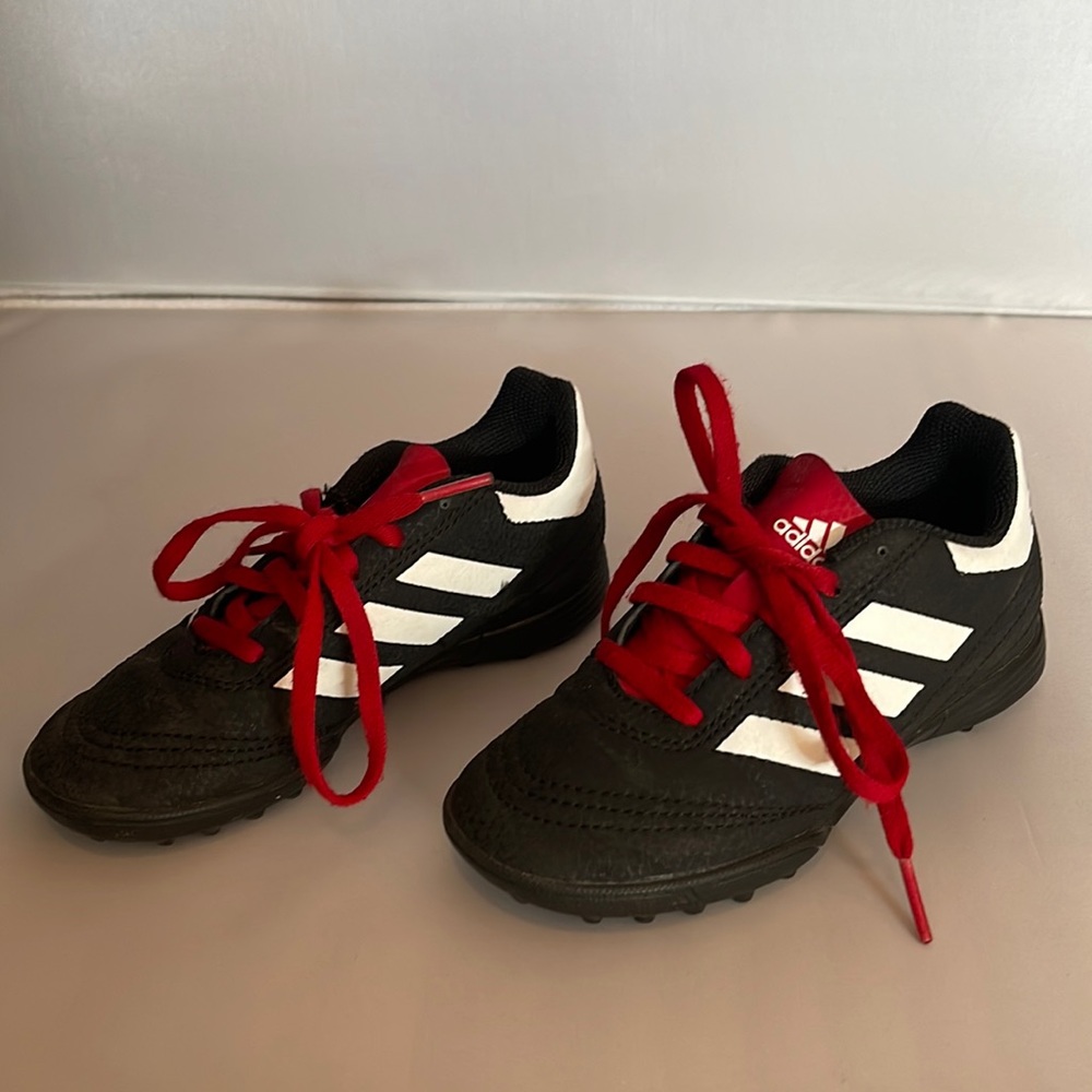 Adidas kids soccer turf shoes